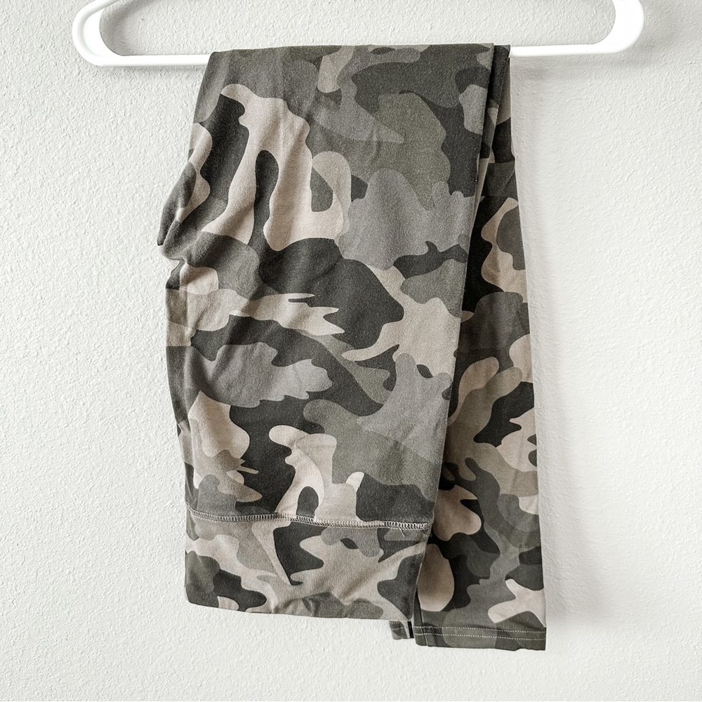Wild Fable Green/Tan Camo Print Cotton Leggings Size Large
